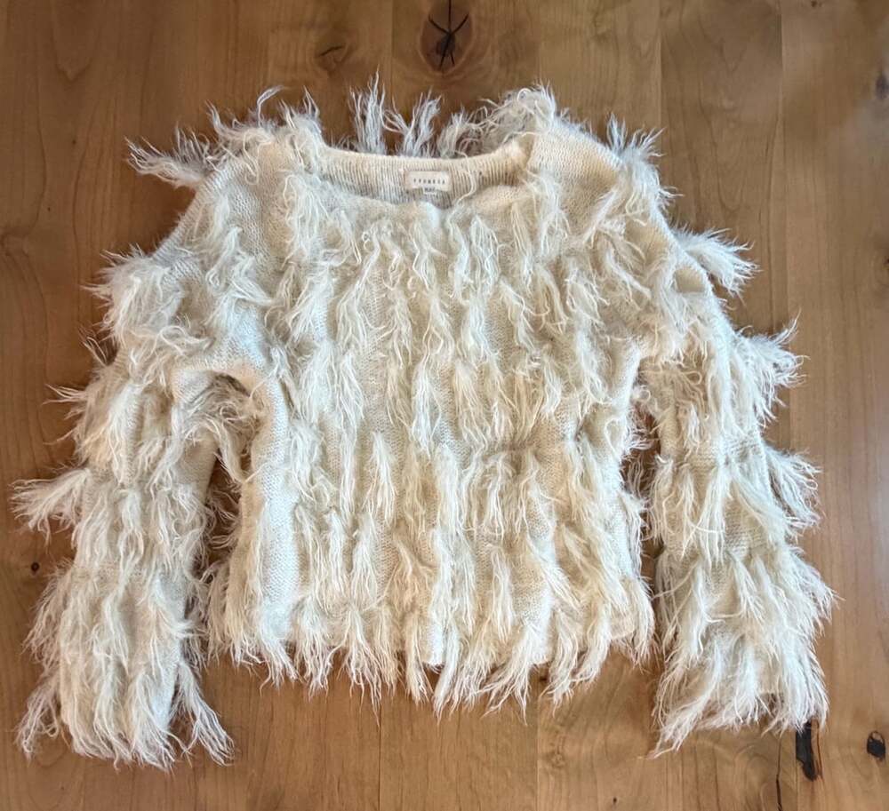 Promesa S/M Women's White Faux Fur Shaggy Knit Sweater Long Sleeve